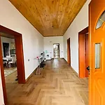 Bert-house Close To The Sea شقة