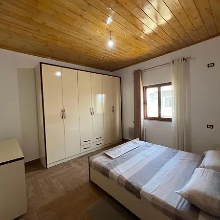 Bert-house Close To The Sea Appartamento Lezhë